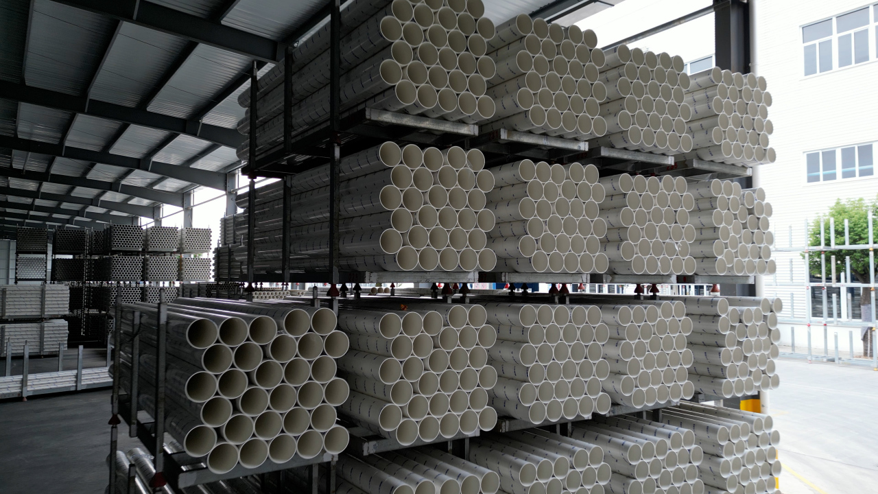 Tuyau de vidange en fonte et méthode de connexion en PVC : compétences en matièr
